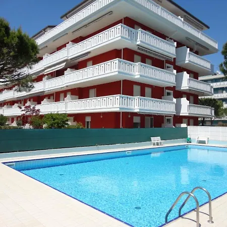 Apartmán Homely For Up To 6 Guests With Pool Porto Santa Margherita di Caorle